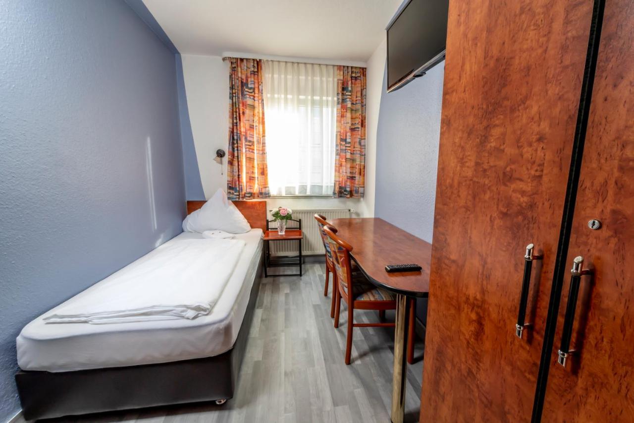 Stern Hotel